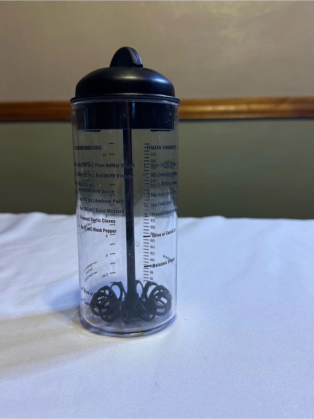 The Pampered Chef Clear Dressing measuring Mixer salad pourer.  Retired